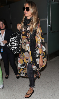 Heidi Klum feet photo thumbnail