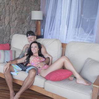 Brittney Smith feet photo thumbnail