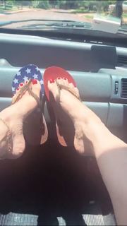 Alaine Crissiê feet photo thumbnail