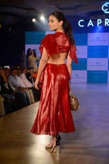 Alia Bhatt feet photo thumbnail