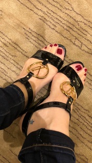 Franciely Freduzeski feet photo thumbnail