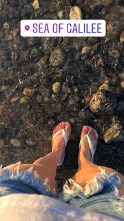 Franciely Freduzeski feet photo thumbnail