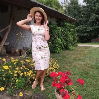 Anna Popek feet photo thumbnail