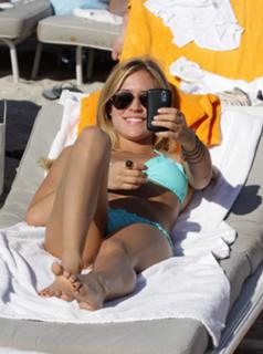 Kristin Cavallari feet photo thumbnail