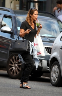 Myleene Klass feet photo thumbnail