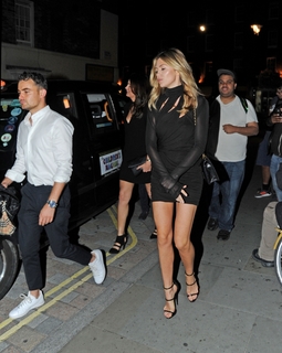 Abbey Clancy feet photo thumbnail