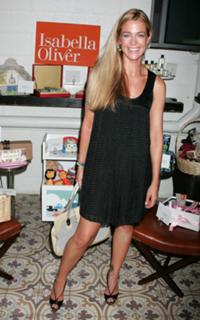 Denise Richards feet photo thumbnail