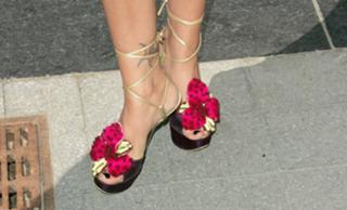 Megan Fox feet photo thumbnail