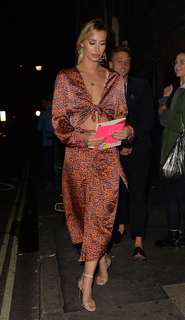 Ferne McCann feet photo thumbnail