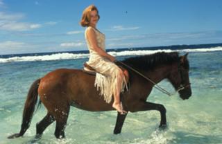Gillian Anderson feet photo thumbnail