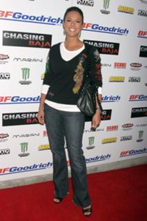 Eva LaRue feet photo 2