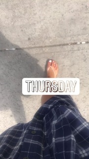 Jordana Brewster feet photo thumbnail