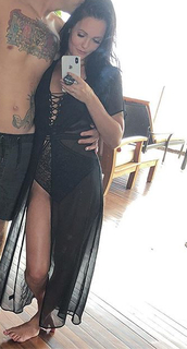 Brittney Smith feet photo thumbnail