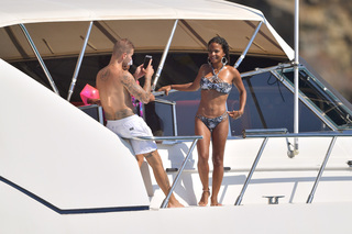 Christina Milian feet photo thumbnail