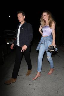 Behati Prinsloo feet photo thumbnail
