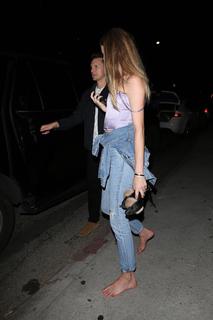 Behati Prinsloo feet photo thumbnail