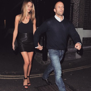 Rosie Huntington-Whiteley feet photo thumbnail