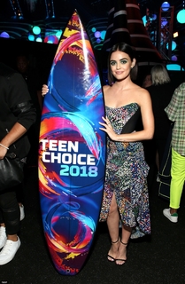 Lucy Hale feet photo thumbnail