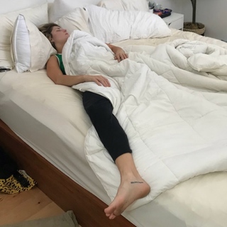 Grace Helbig feet photo thumbnail