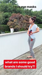 Jen Selter feet photo thumbnail