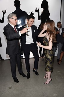 Anna Kendrick feet photo thumbnail
