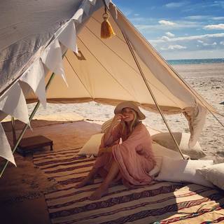 Elsa Hosk feet photo thumbnail