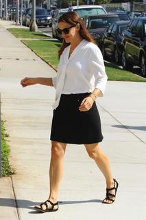 Jennifer Garner feet photo thumbnail