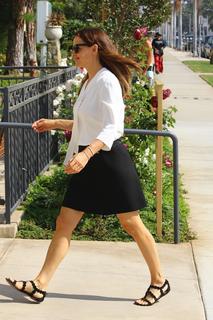 Jennifer Garner feet photo thumbnail