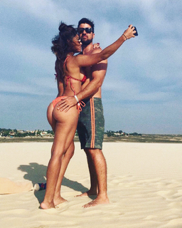 Juliana Paes feet photo thumbnail