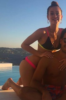 Marina Ruy Barbosa feet photo thumbnail