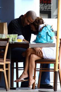 Eva Longoria feet photo thumbnail
