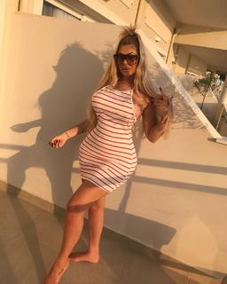 Chloe Ferry feet photo thumbnail