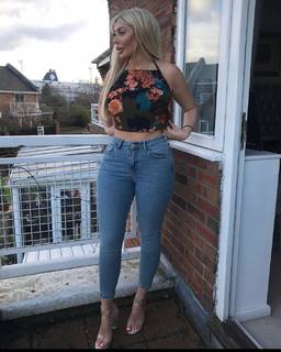 Chloe Ferry feet photo thumbnail