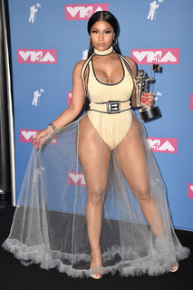 Nicki Minaj feet photo thumbnail