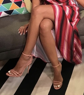 Rocsi Diaz feet photo thumbnail