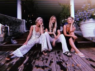 Lily James feet photo thumbnail