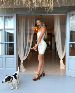 Charly Jordan feet photo thumbnail