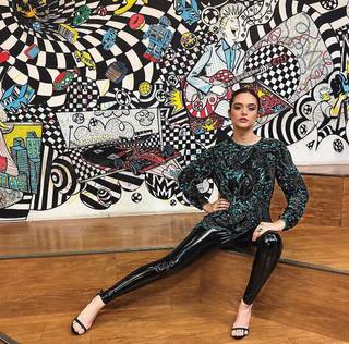 Juliana Paiva feet photo thumbnail