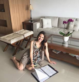 Juliana Paiva feet photo thumbnail