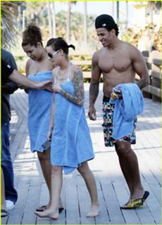 Jordin Sparks feet photo thumbnail