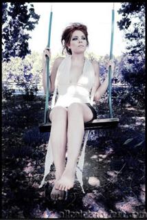 Skylar Grey feet photo 2