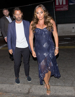 Tamara Ecclestone feet photo thumbnail