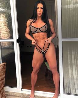 Gracyanne Barbosa feet photo thumbnail