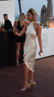 Ferne McCann feet photo thumbnail