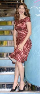 Kelly Brook feet photo thumbnail