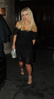 Kerry Katona feet photo thumbnail