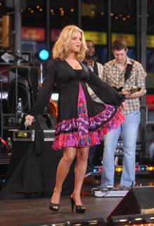Jessica Simpson feet photo thumbnail