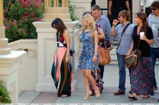 Jessica Simpson feet photo thumbnail