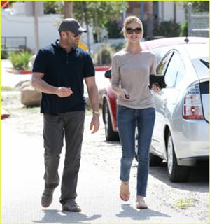Rosie Huntington-Whiteley feet photo thumbnail