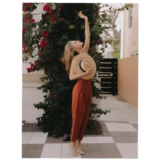 Karolina Pisarek feet photo thumbnail